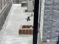 お住まいの側面まで綺麗に保てるようしっかりと雑草を防いだ工事