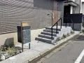 グリーンが映えるモダンな新築外構