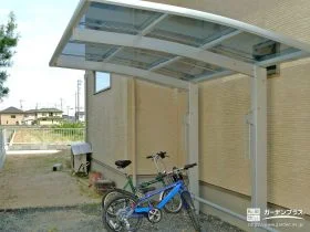 自転車を雨風から守るサイクルポート[施工後]