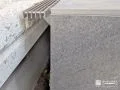 足元の段差をなくして、つながりのいいウッドデッキへ