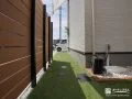 メンテナンスしやすい人工芝の犬走り