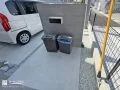 生活感を目隠し！門柱裏にはゴミ箱や自転車を置いていただけます