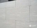 門柱に使用したタイル「アイコットリョーワ クラレット」
