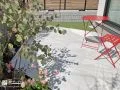 テラスでゆったり。植栽を眺めて過ごす素敵な時間