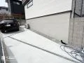 目地デザインもスタイリッシュな駐車スペース