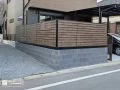 視線をやさしく遮りながら、安心して過ごせる庭まわりに