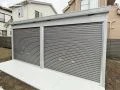 敷地全体を引き締める重厚感のあるガレージ