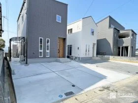 実用性と美観を両立させた駐車スペースへのコンクリート打設工事