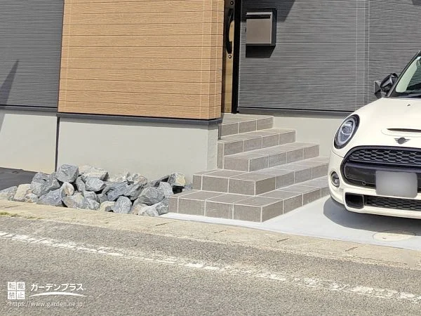 使いやすさとデザイン性を両立した玄関まわりへ