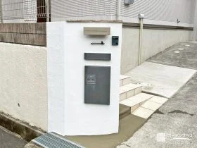 塗装仕上げの上品な機能門柱[施工後]