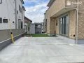 すっきりと整う駐車スペース