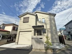 空間を美しく引き締める、こだわりが詰まった新築外構
