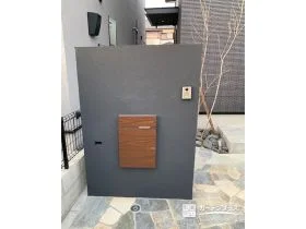 全体の統一感を意識した落ち着きある門柱[施工後]