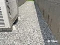 手間なくキレイが続く、すっきり快適な犬走り