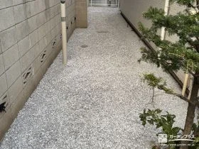 犬走りの雑草対策[施工後]