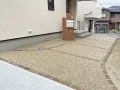 旗竿地でも華やかに。門まわりにこだわった新築外構
