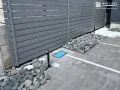 玄関へと視線を導くロックガーデン
