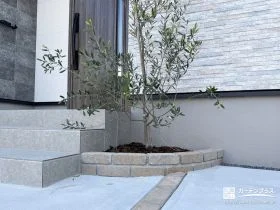 水やりやお手入れを楽しむ花壇[施工後]