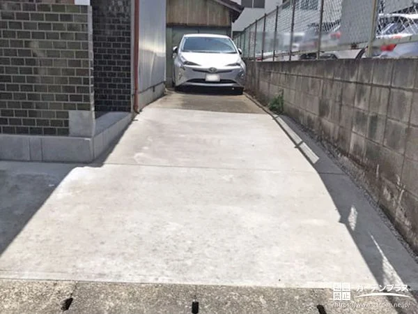 凸凹の地面を平らに整えお車の出し入れをよりスムーズにした工事