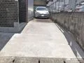 凸凹の地面を平らに整えお車の出し入れをよりスムーズにした工事