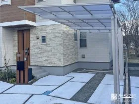夏の暑い日も雨の日も安心なお車を守るカーポートの設置工事