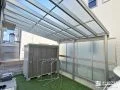 お子様の自転車を雨に濡れずに保管できるテラス屋根の設置工事