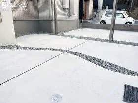 曲線がやさしく調和する、心地よい土間デザイン[施工後]