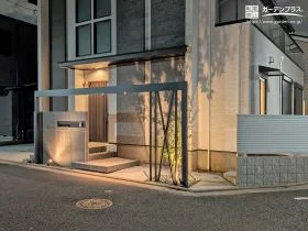 フレームの中にひとつの世界が広がるようなモダン外構
