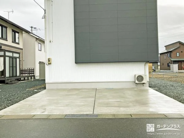 雪の日も安心してお使いいただけるようコンクリートを打った工事