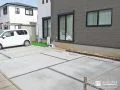 自転車を雨から守る側面パネル付きサイクルポートの設置工事