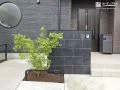 上質な素材使いと動線への配慮が暮らしやすさを高める門周り