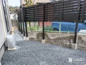 必要な場所にだけ、心地よい目隠しを[施工後]