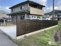 外からの視線を優しくカットするフェンスと畑土の整地をした工事