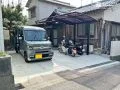 車とバイクがしっかり停められる広々とした駐車スペース拡張工事