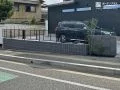 フラットで美しく整った駐車スペース