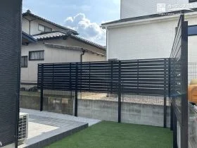 “気兼ねのないひととき”をつくる目隠しフェンス[施工後]