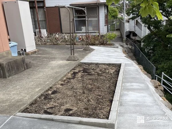 草刈りの手間を減らし楽しみも残した植栽スペースのあるお庭工事