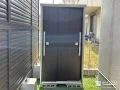 お庭に馴染むシンプルな物置