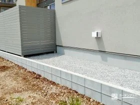 メンテナンス性と美観を両立した建物周り[施工後]