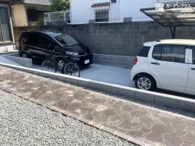 段差のない動線設計が便利な駐車スペース拡張工事[施工後]