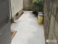 犬走りにコンクリートを打設しお手入れを楽に