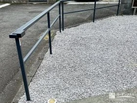 軽やかに空間を区切るフェンス[施工後]