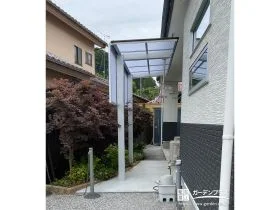 様々な形状のフェンスを使い快適さと景観のバランスを取った工事