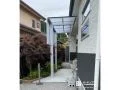 様々な形状のフェンスを使い快適さと景観のバランスを取った工事