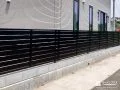圧迫感を与えずに視線をカットする目隠しフェンス