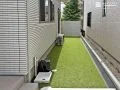 人工芝とピンポイント目隠しで、快適さもコストもスマートに