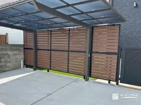 ナチュラルモダンな雰囲気の目隠しフェンス[施工後]