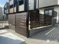 目隠しフェンスと門扉で囲いクローズにした安心のお庭空間工事