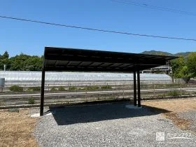 後方支持でお車を出し入れしやすいカーポートを設置した工事