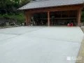 広いお庭にコンクリートを打ち駐車スペースとして活用する工事
